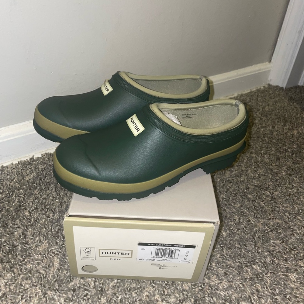 Hunter gardener clog